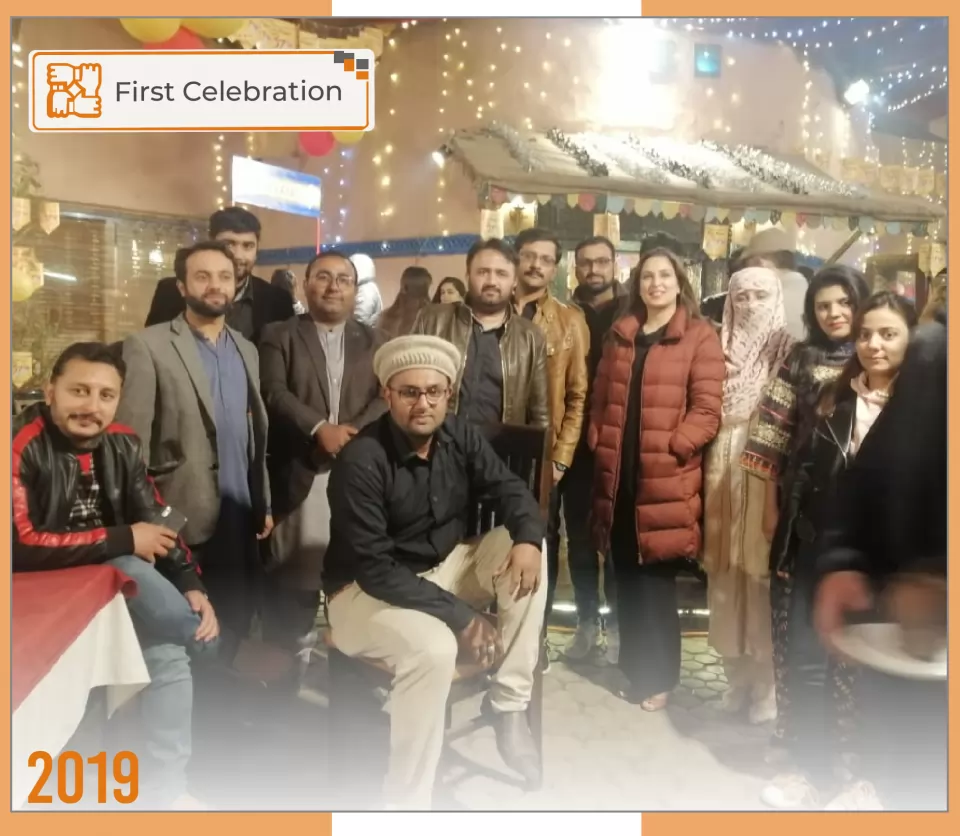 2019 — First Celebration: the team gathered for the company's first celebration.